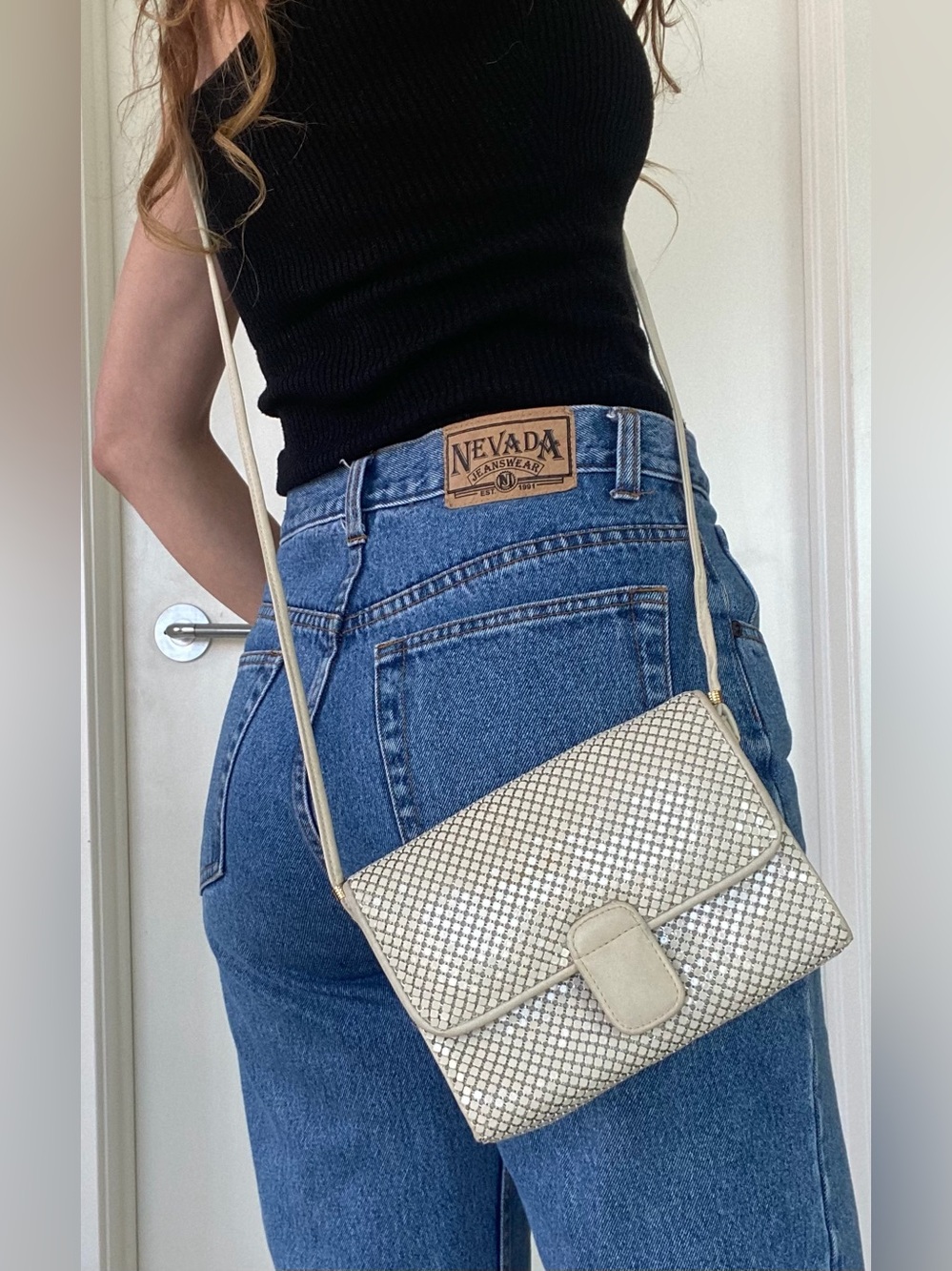 Whiting & Davis metal and leather chain link small crossbody cream colour purse